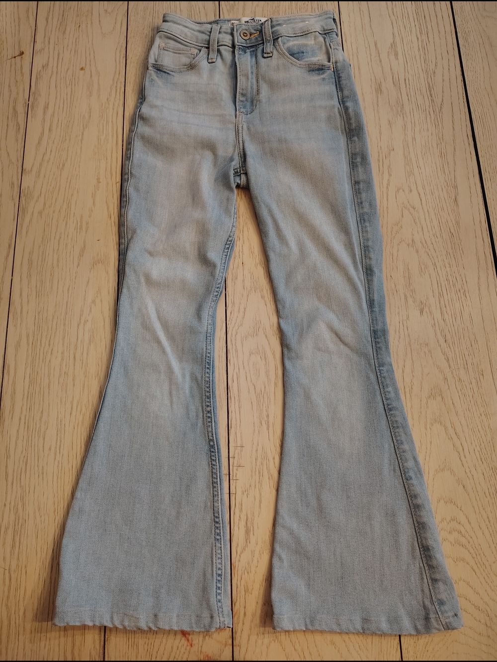 Hollister Curvy High-Rise Vintage Flare Jeans - Light Wash - 00S / W23 L29